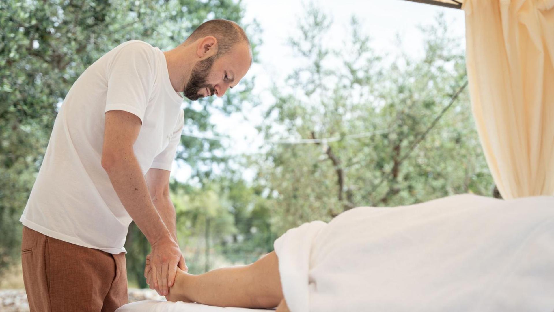 Petranima Wellness In Trulli Frühstückspension Ostuni
